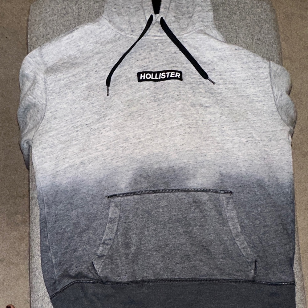 Hollister Men's Gray Ombre Hoodie Sweater